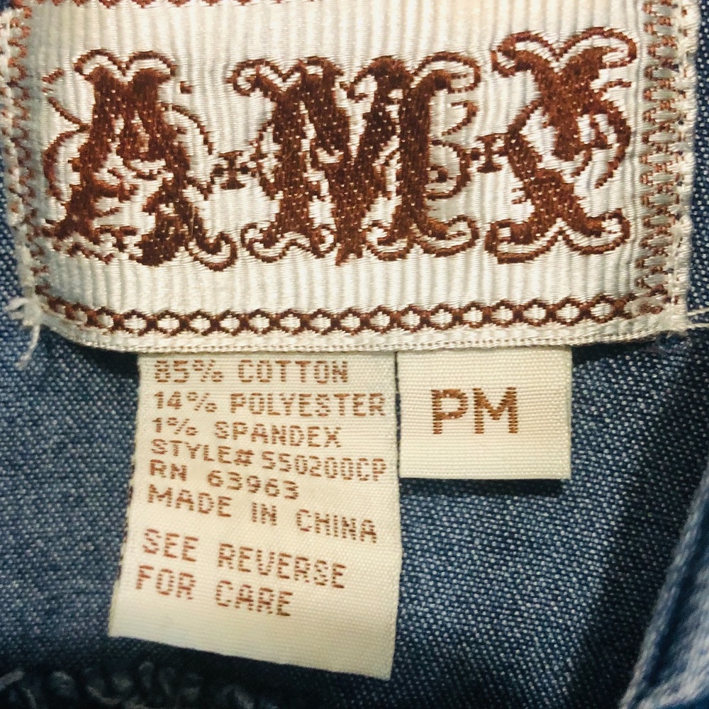 Vintage Women's Blujean Jacket Long Sleeves - Picture 14 of 14